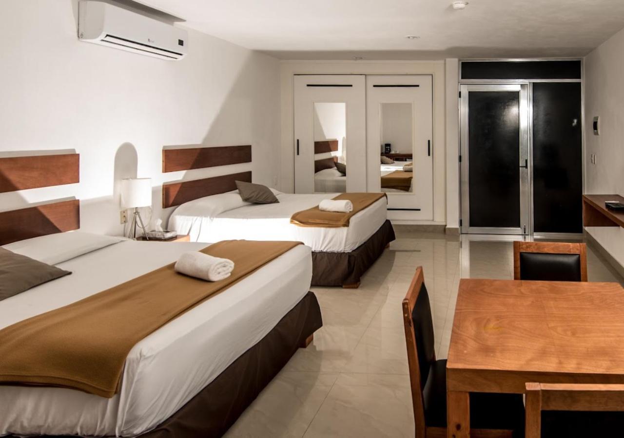 Sunrise 42 Suites By Holiday In Playa Playa del Carmen Exterior photo